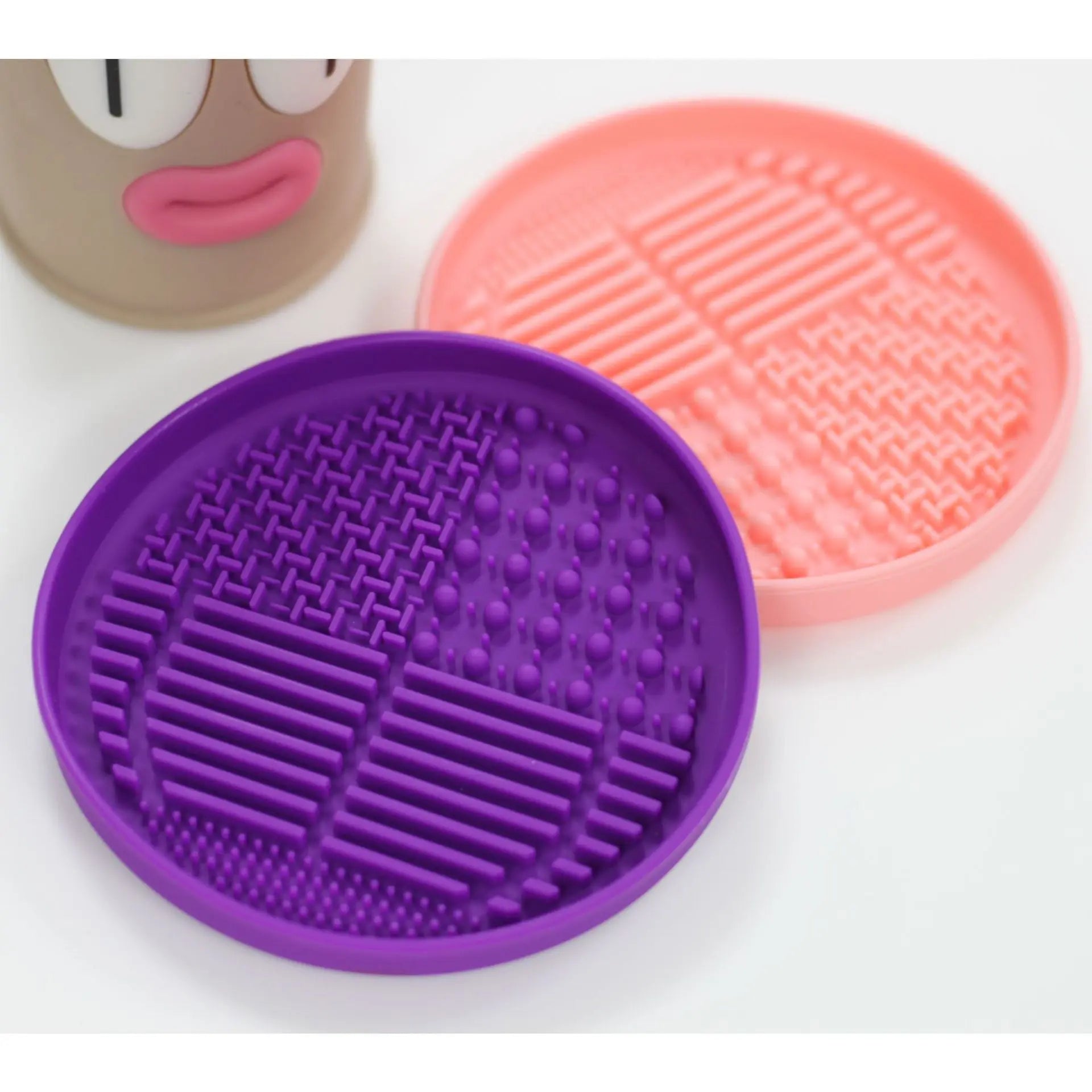 Pet supplies Slow Food  Bowl Cat Anti-Knockover Anti-Slip Food Bowl Puppy Anti-choking Silicone Toy Food Plate