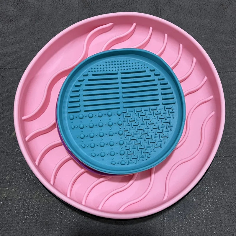 Pet supplies Slow Food  Bowl Cat Anti-Knockover Anti-Slip Food Bowl Puppy Anti-choking Silicone Toy Food Plate